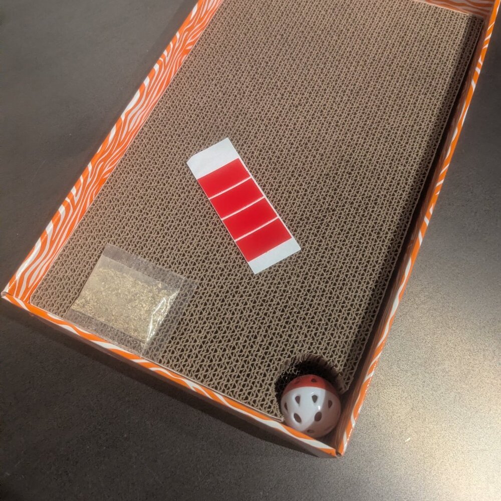 Like New Amazon Koimsec Cat Scratcher Lounge Box - 2/$15 3/$20